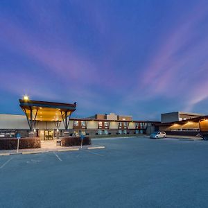 Heritage Inn Hotel & Convention Centre - Pincher Creek